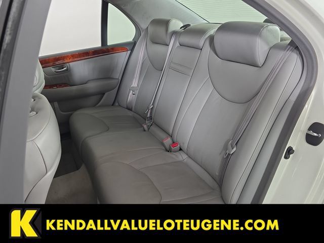 Used 2006 Lexus LS 430 w/ Modern Luxury Pkg RWD image 26