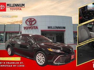 Certified 2022 Toyota Camry LE image 1