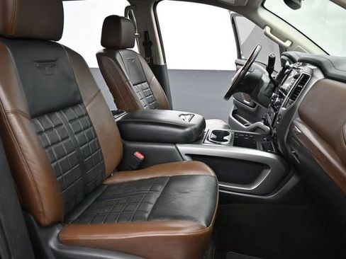 Used 2018 Nissan Titan Platinum Reserve w/ Platinum Utility Package AWD/4WD image 26