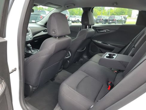 Used 2024 Chevrolet Malibu LT FWD image 12