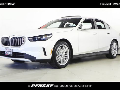 Used 2024 BMW 530i w/ Convenience Package RWD image 1