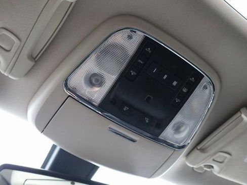 Used 2022 Chrysler 300 Touring L w/ Popular Equipment Group image 23