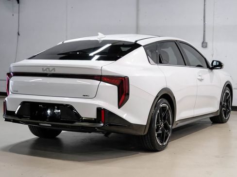 Used 2025 Kia K4 GT-Line w/ GT-Line Premium Package FWD image 9