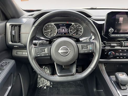 Used 2023 Nissan Pathfinder Rock Creek AWD/4WD image 15