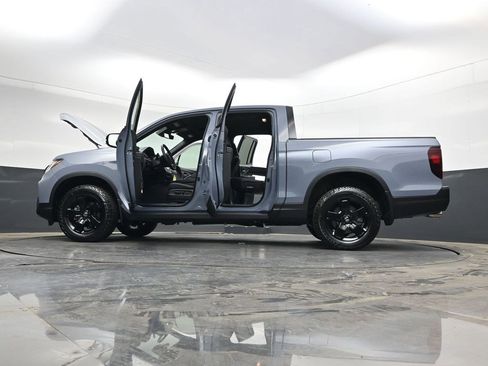 Used 2026 Honda Ridgeline Black Edition image 39