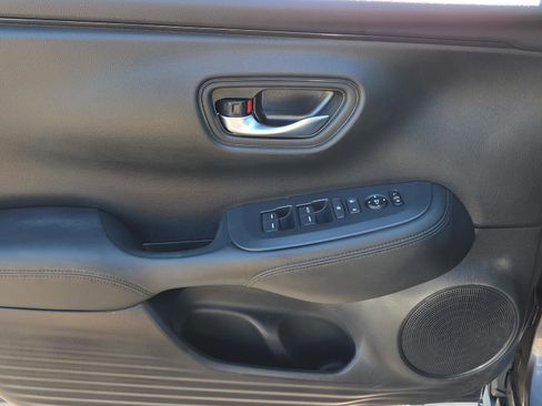 Certified 2024 Honda HR-V LX image 24