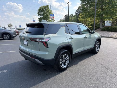 Used 2026 Chevrolet Equinox LT w/ LPO, Floor Liner Package FWD image 5