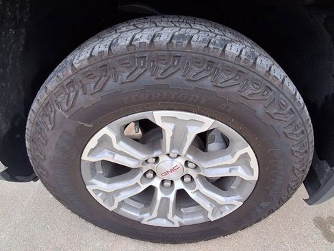 Used 2025 GMC Sierra 1500 SLT w/ SLT Convenience Package image 20