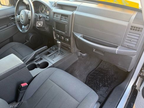 Used 2012 Jeep Liberty Sport w/ Popular Equipment Group image 15