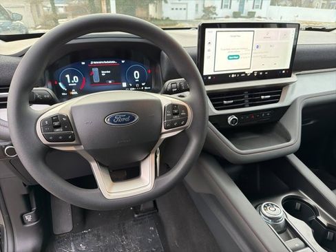 New 2026 Ford Explorer Active image 12