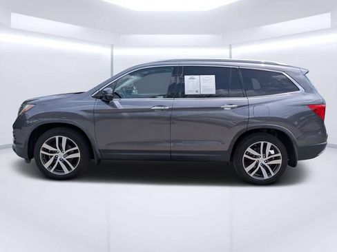 Used 2018 Honda Pilot Touring image 6