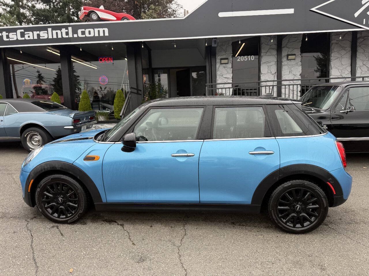Used 2015 MINI Cooper 4-Door Hardtop FWD image 8