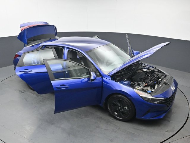 Used 2023 Hyundai Elantra SEL FWD image 46