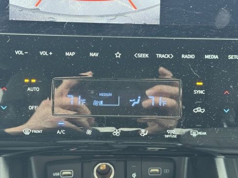 Used 2024 Hyundai Santa Cruz SEL w/ Activity Package image 22