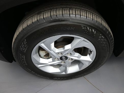 Used 2023 Hyundai Tucson SE image 14