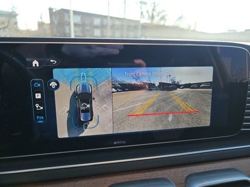 Used 2025 Mercedes-Benz GLS 450 GLS 450 image 33