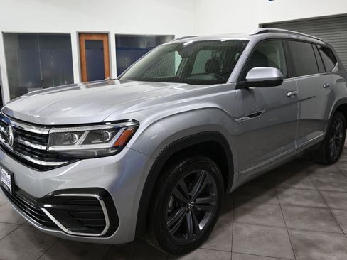 Used 2022 Volkswagen Atlas SEL R-Line AWD/4WD image 1