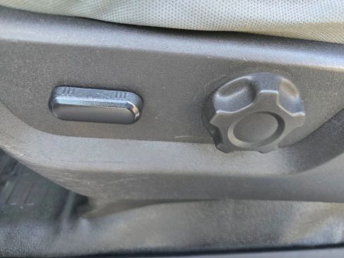 Used 2015 Ford F250 XLT image 21