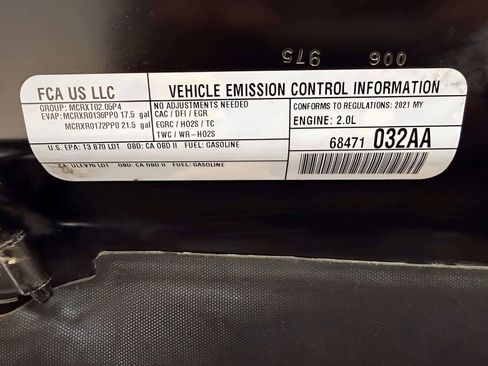 Used 2021 Jeep Wrangler Unlimited Rubicon w/ Uconnect 4C Nav & Sound Group AWD/4WD image 38