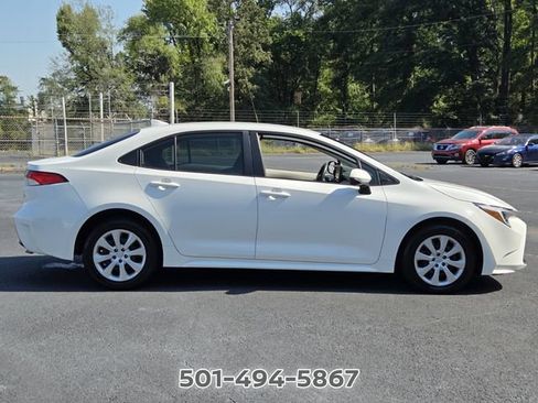 Used 2024 Toyota Corolla LE FWD image 6