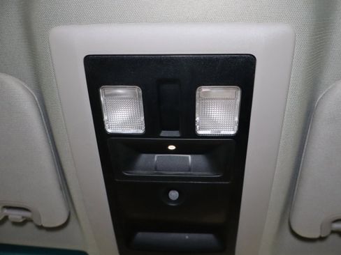 Used 2018 RAM 1500 Tradesman w/ Protection Group image 34