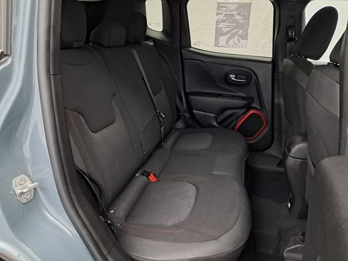 Used 2017 Jeep Renegade Trailhawk image 15