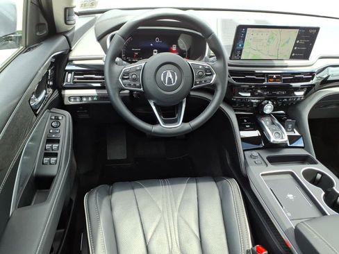 Certified 2026 Acura MDX SH-AWD w/ Advance Package image 9