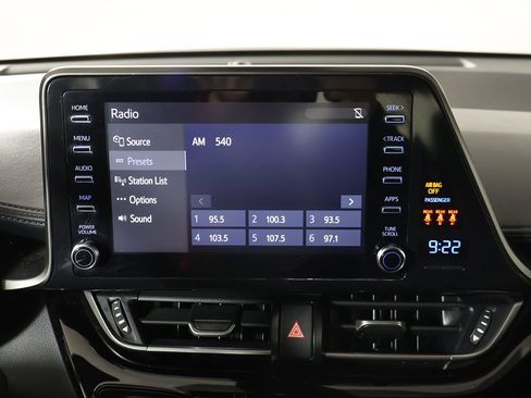 Used 2019 Toyota C-HR LE image 38