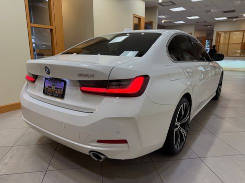 Used 2024 BMW 330i Sedan w/ Convenience Package RWD image 6