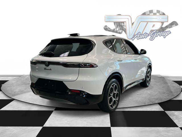 Used 2024 Alfa Romeo Tonale Ti AWD/4WD image 3