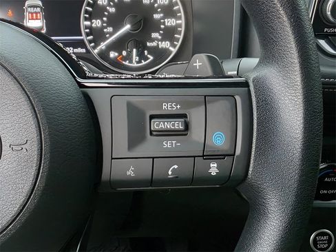 Used 2023 Nissan Rogue SV image 21