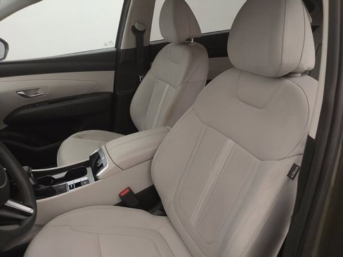 Used 2025 Hyundai Tucson SEL FWD image 17