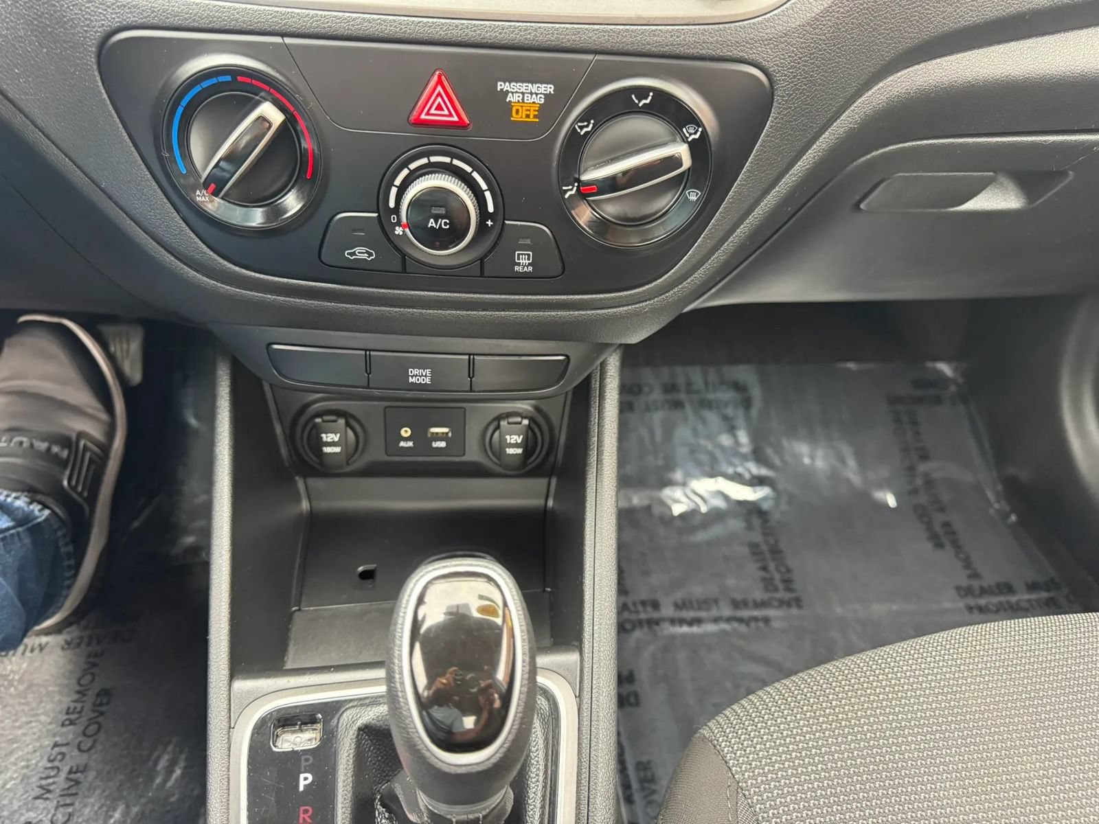 Used 2020 Hyundai Accent SE FWD image 20