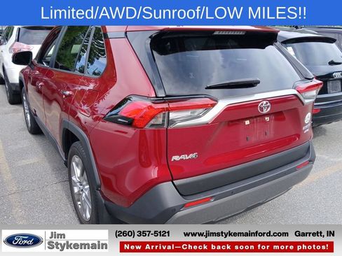 Used 2021 Toyota RAV4 Limited AWD/4WD image 8