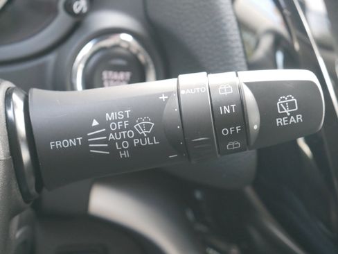 New 2025 Mitsubishi Eclipse Cross LE image 25