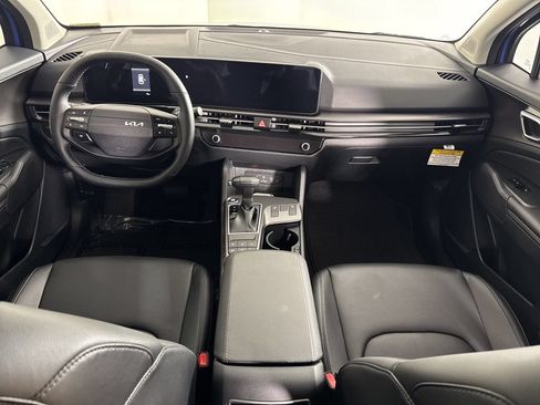 New 2026 Kia Sportage EX FWD image 12