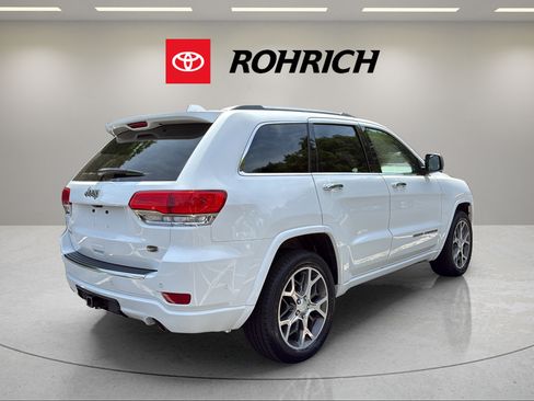 Used 2019 Jeep Grand Cherokee Overland AWD/4WD image 6