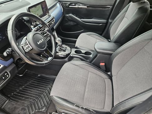 Used 2022 Kia Seltos S FWD image 16