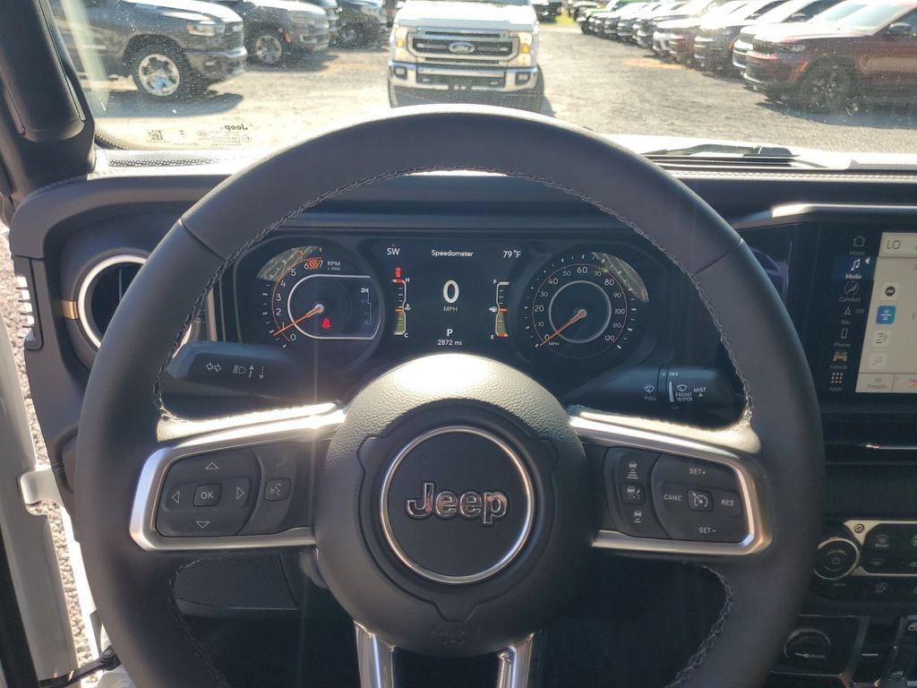New 2025 Jeep Wrangler Unlimited Sahara AWD/4WD image 22