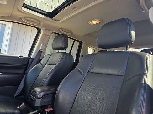 Used 2016 Jeep Compass High Altitude AWD/4WD image 8