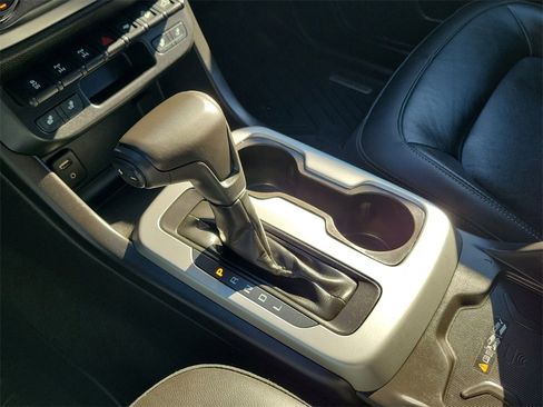 Used 2018 Chevrolet Colorado ZR2 image 13