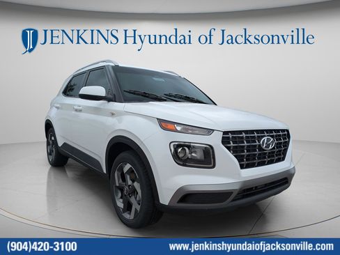 New 2026 Hyundai Venue SEL FWD image 1