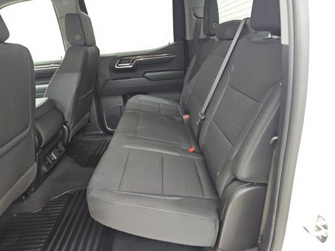 Used 2024 Chevrolet Silverado 1500 LT image 3