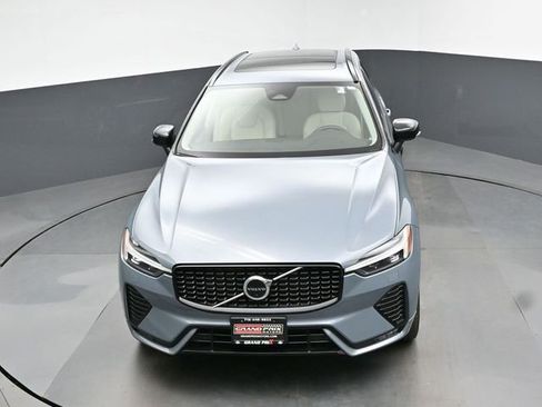Used 2023 Volvo XC60 B5 Plus AWD/4WD image 19