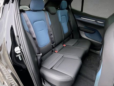 New 2026 Volvo EX30 Ultra w/ Climate Package image 10