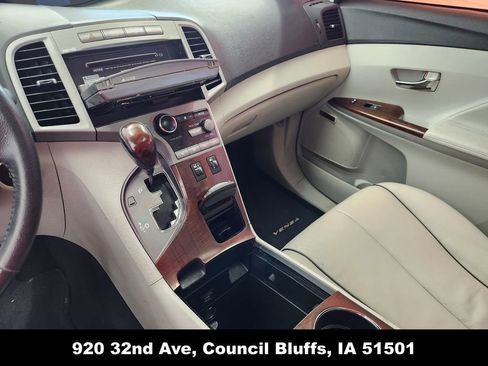 Used 2011 Toyota Venza AWD image 28