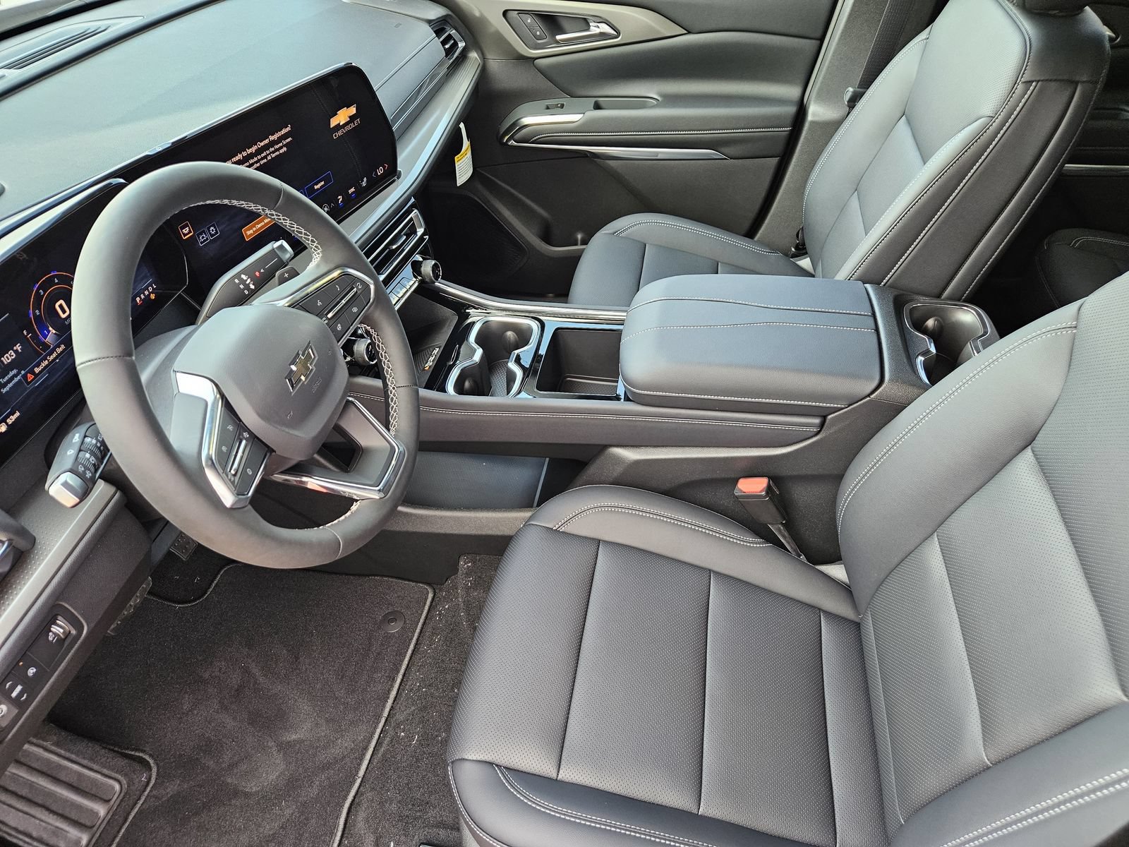 New 2027 Chevrolet Traverse LT w/ Midnight/Sport Edition FWD image 14