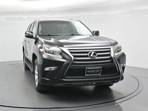 Used 2017 Lexus GX 460 w/ Navigation Package image 60
