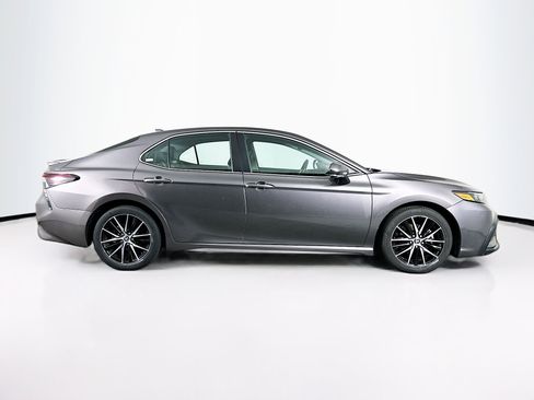 Used 2024 Toyota Camry SE w/ Convenience Package FWD image 10