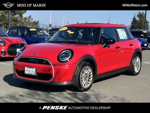 Used 2025 MINI Cooper S image 1